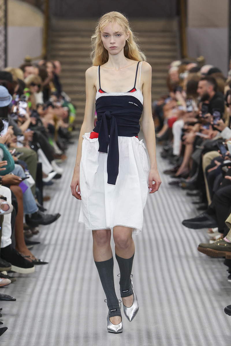 De nieuwe modecollectie van Miu Miu voor lente zomer 2025. Photo courtesy of Miu Miu